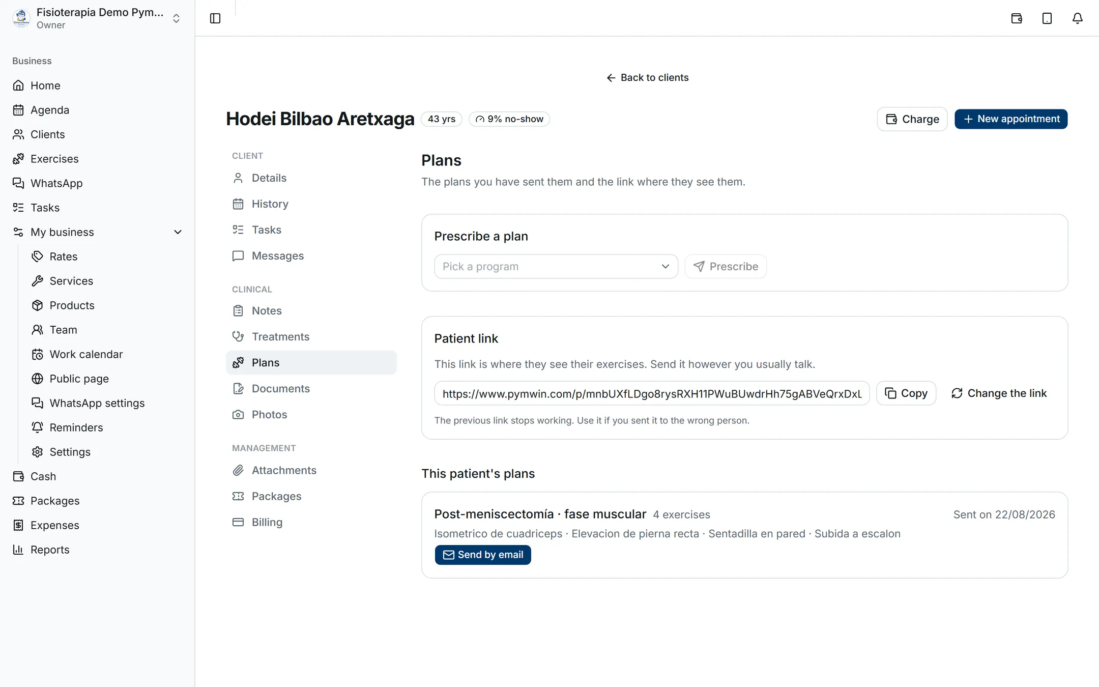 A patient's plans tab with the plan already sent, the button that emails it and the patient link