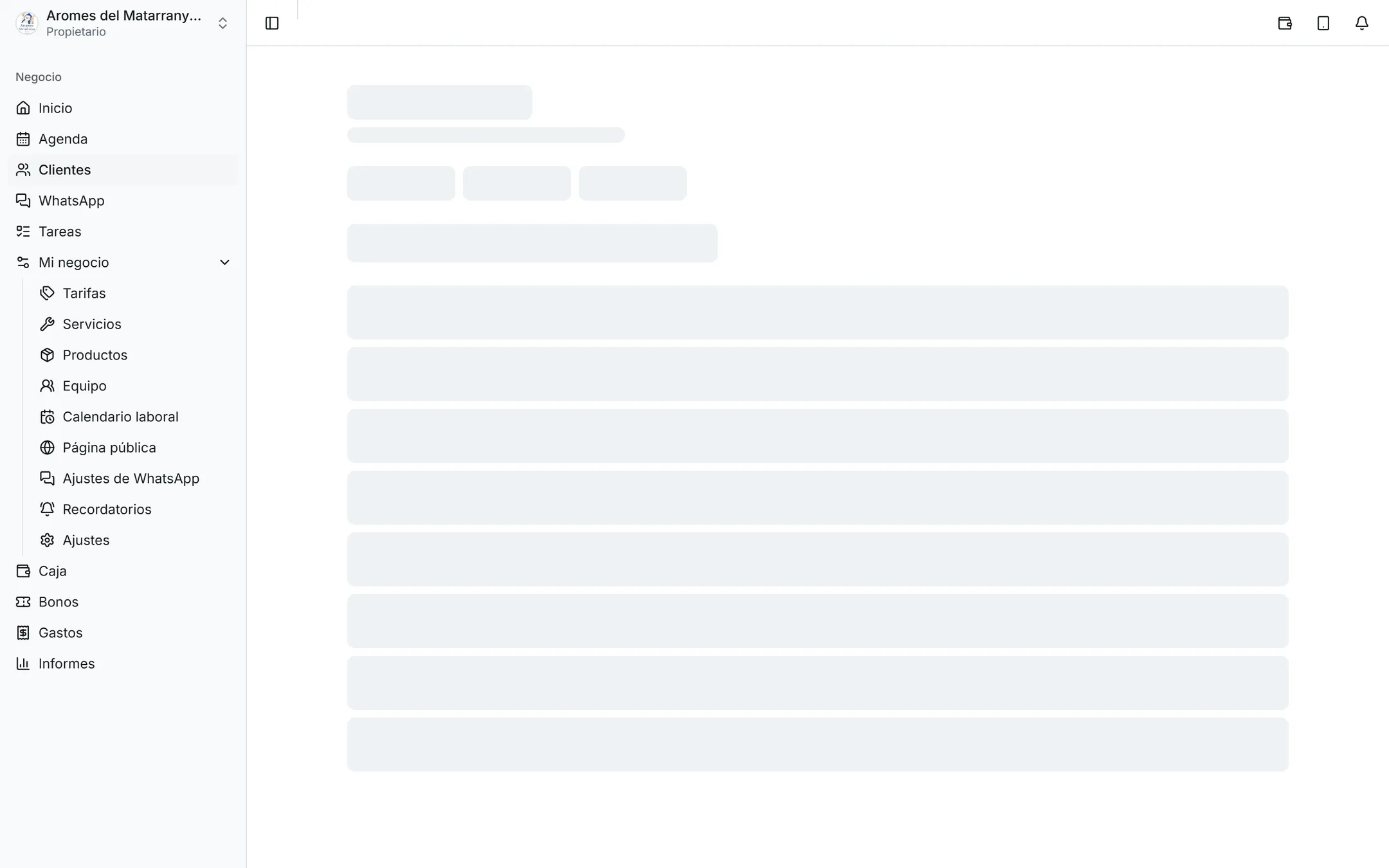 Ficha de un cliente con su menú lateral de secciones